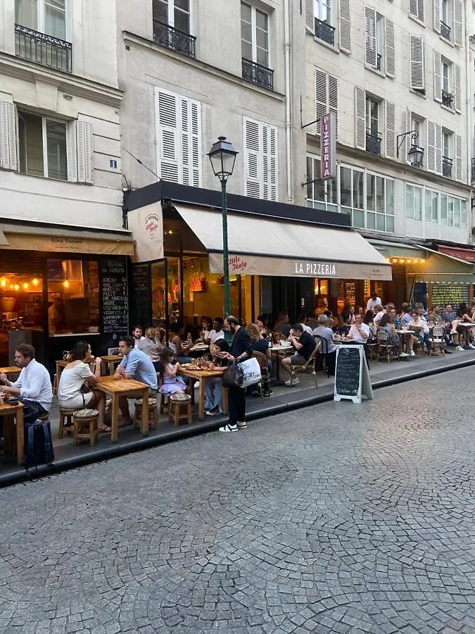 Appartement Paris Rue Montorgueil 0*,  France