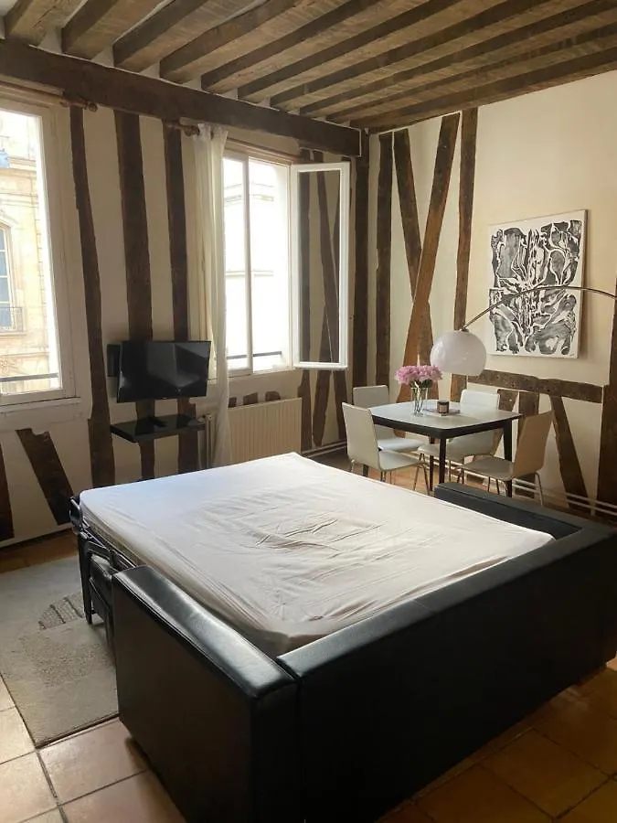 Appartement Paris Rue Montorgueil France